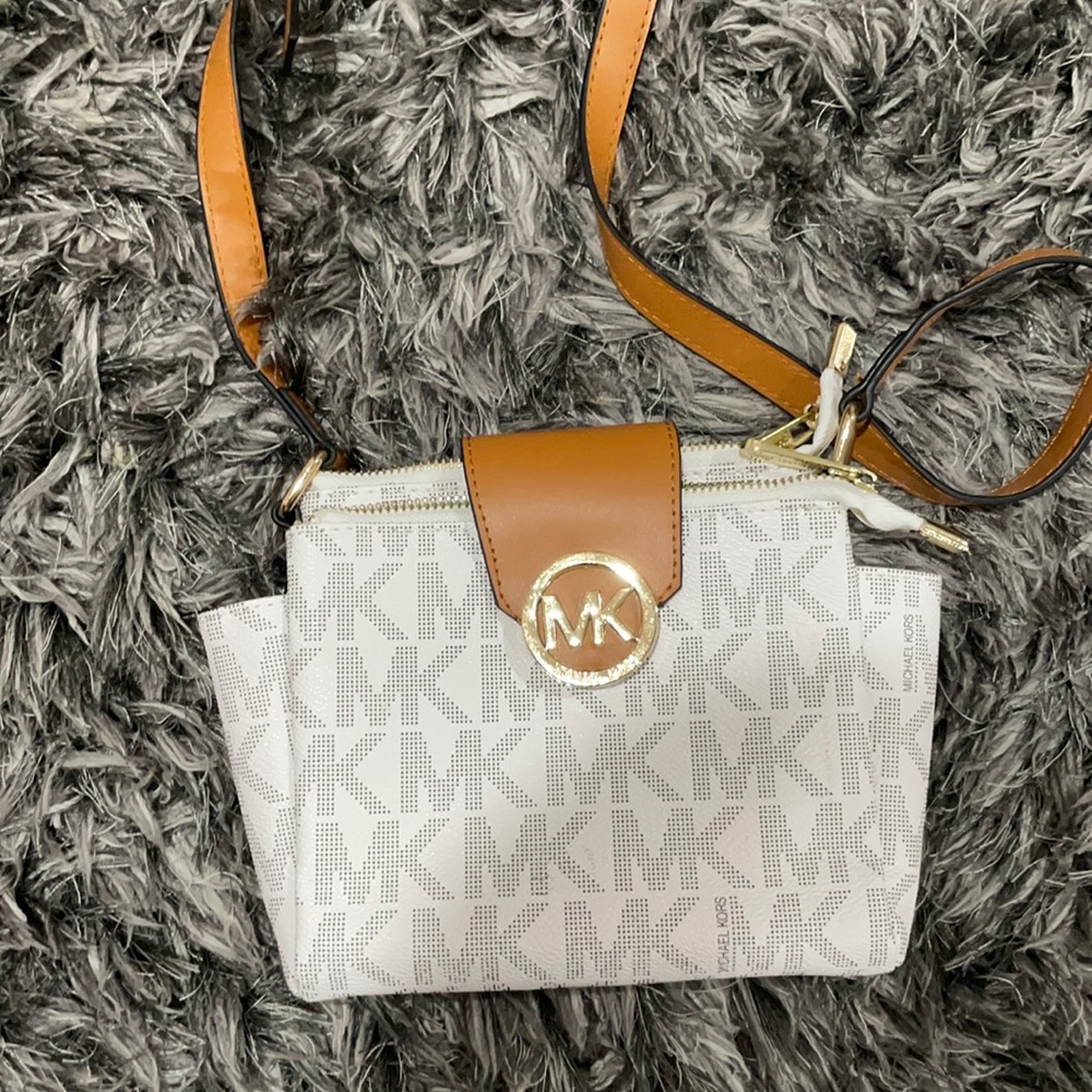 Michael Kors purse